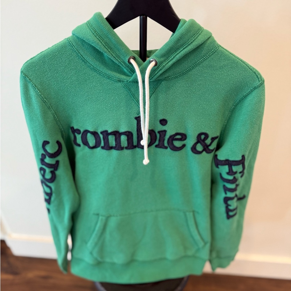 Abercrombie & Fitch Green Sweatshirt